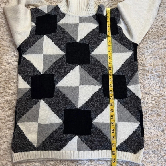 Vintage Frad Thomas Women’s wool Blend turtleneck sweaters size Small - Picture 8 of 8
